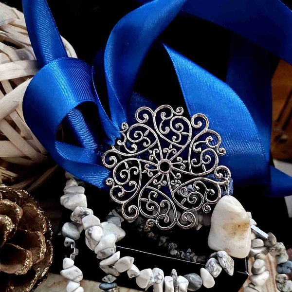 Blue and white haolites