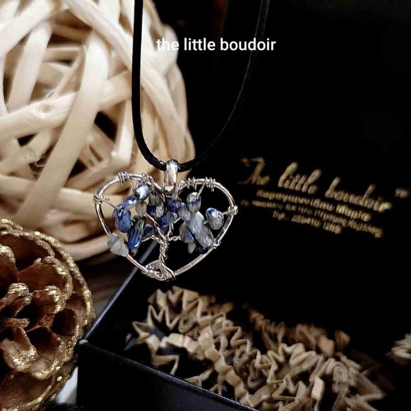 Lapis lazuli handmade heart