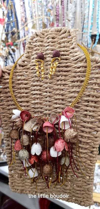 Brown red silk cocoons necklace - Image 4
